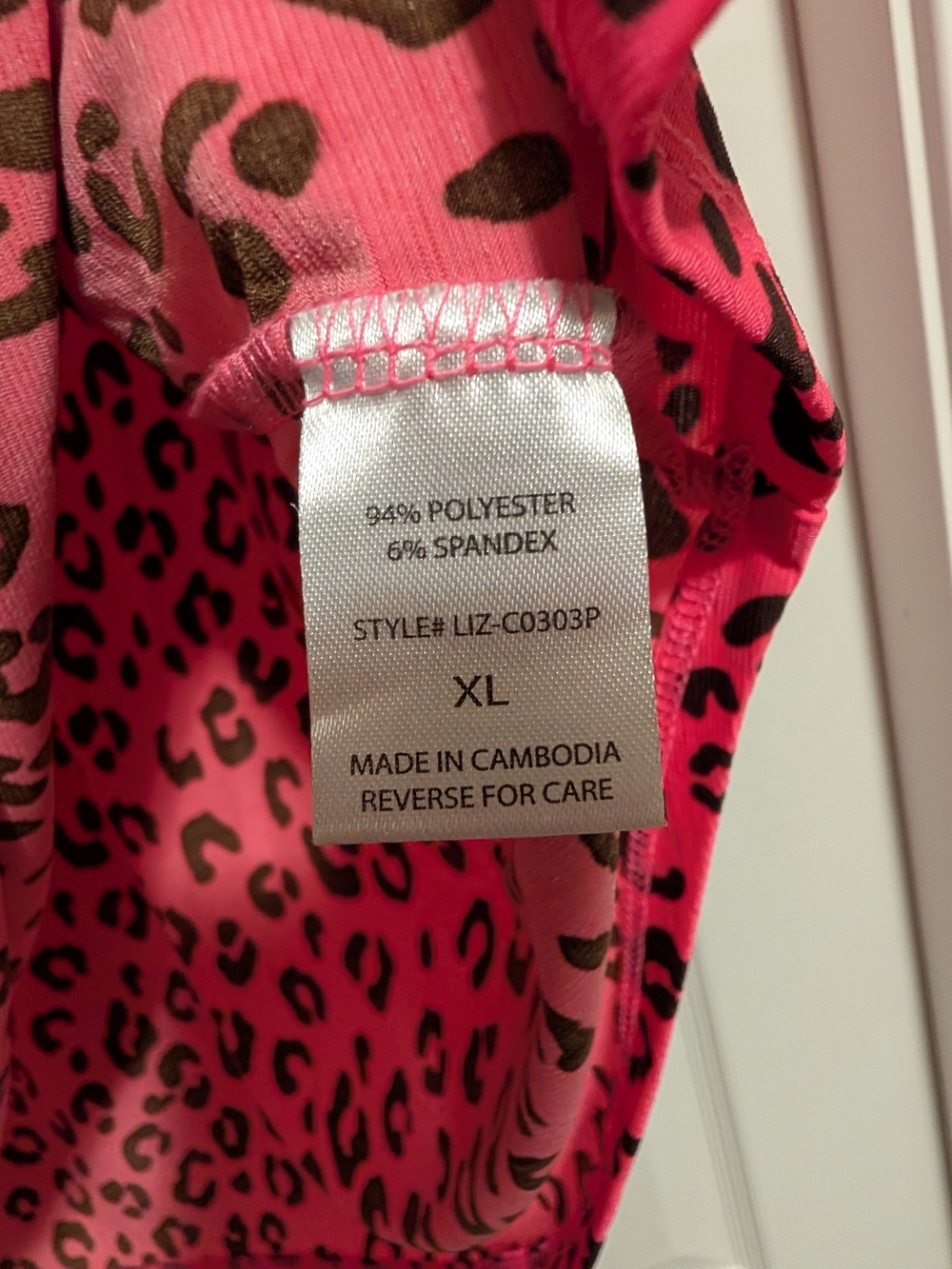 Women's Pink Leopard Print V-Neck Tunic Top - Picture 4 of 4